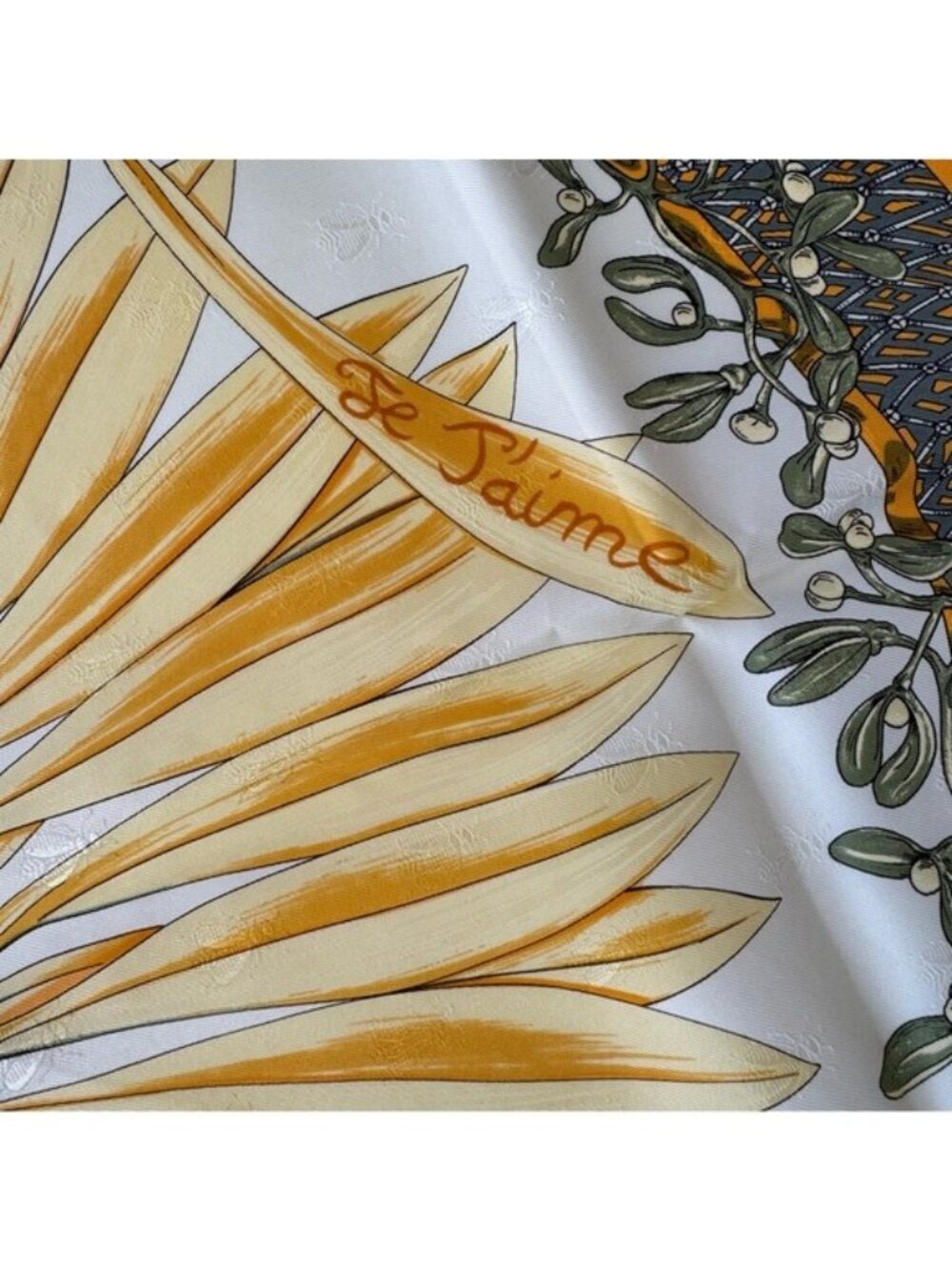 NEW Hermes Amours Bee Sunflower Jacquard Hermes Silk Scarf 1999 Annie Faivre - Picture 14 of 16